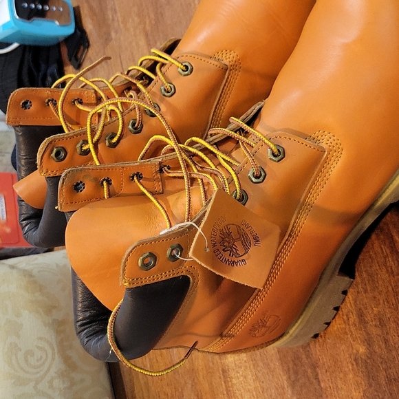 Timberland men boots  brownish orange color - Picture 3 of 8